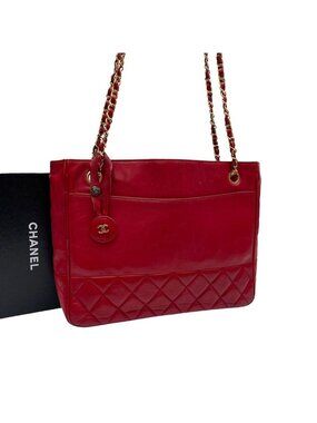 Chanel Quilted Lambskin Chain Shoulder Tote Red